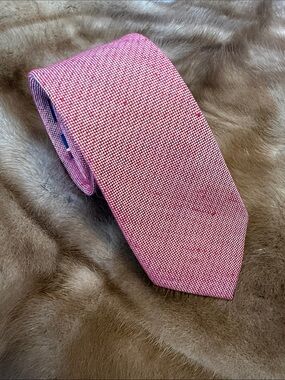 Tommy Hilfiger Pink Textured Linen And Silk Woven Tie.